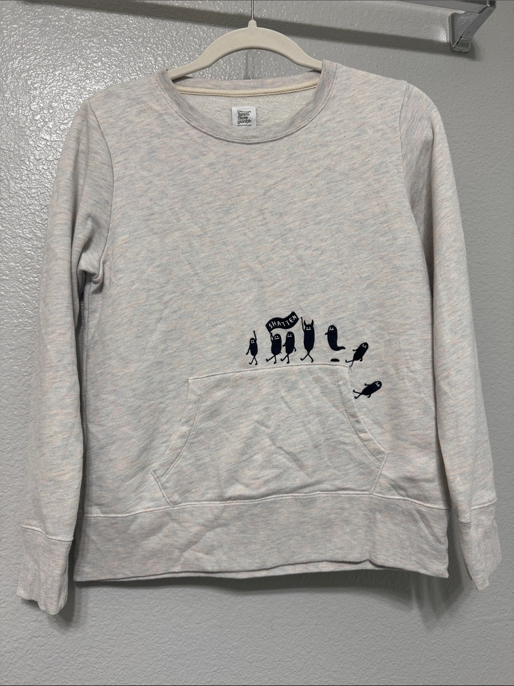 Light Heather Gray Graphic Crewneck Sweatshirt with Pocket